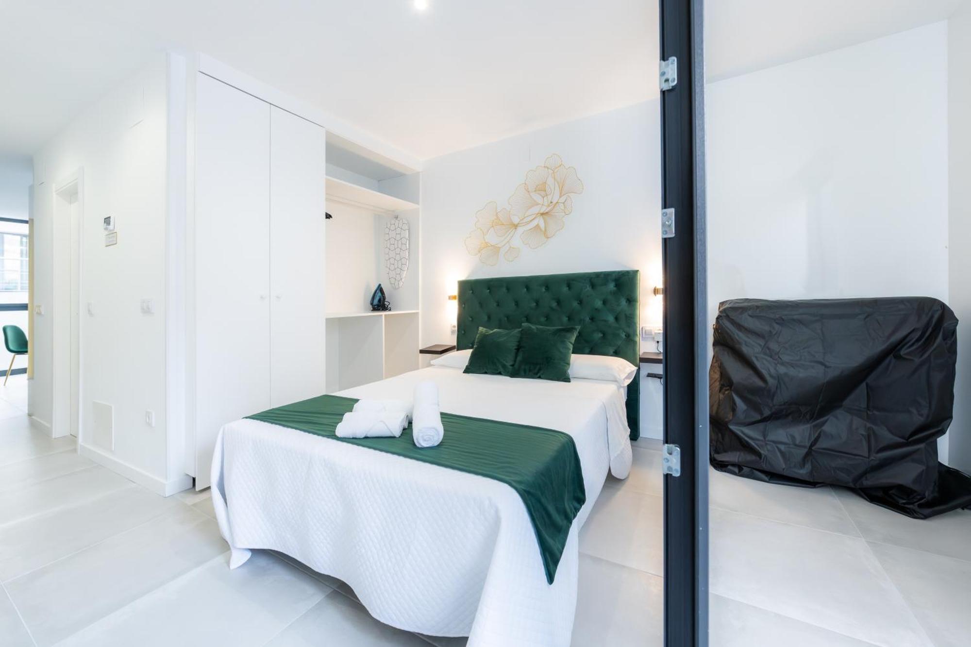 Lemon Apartment & Hotels Bernabeu Мадрид Экстерьер фото